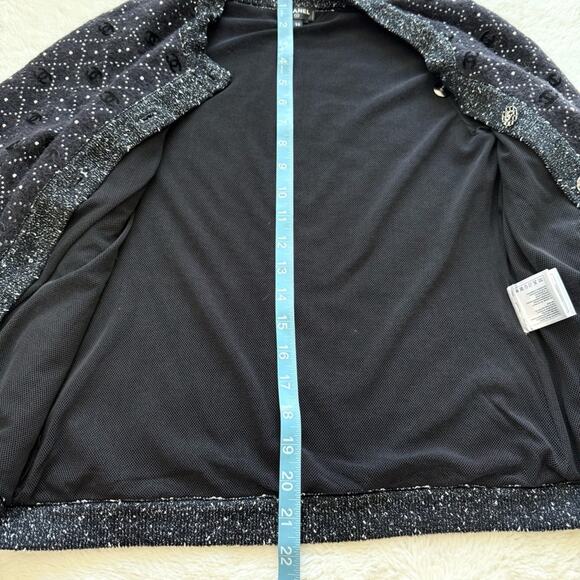 CHANEL wool knit cardigan size 38 FR 2022 Runway Authentic Retail 7800$ - Picture 10 of 13